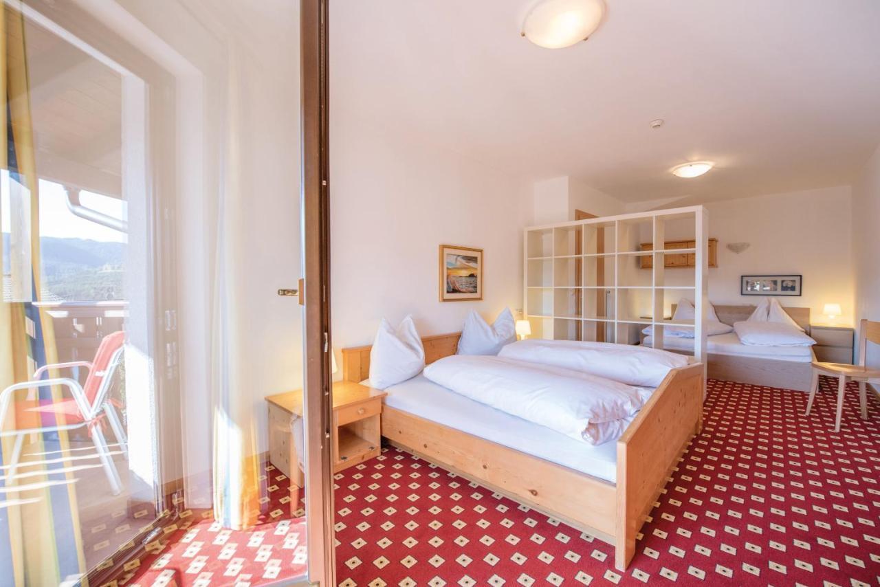 Apparthotel Feldhof - Living And Bistro Nova Ponente Exterior photo