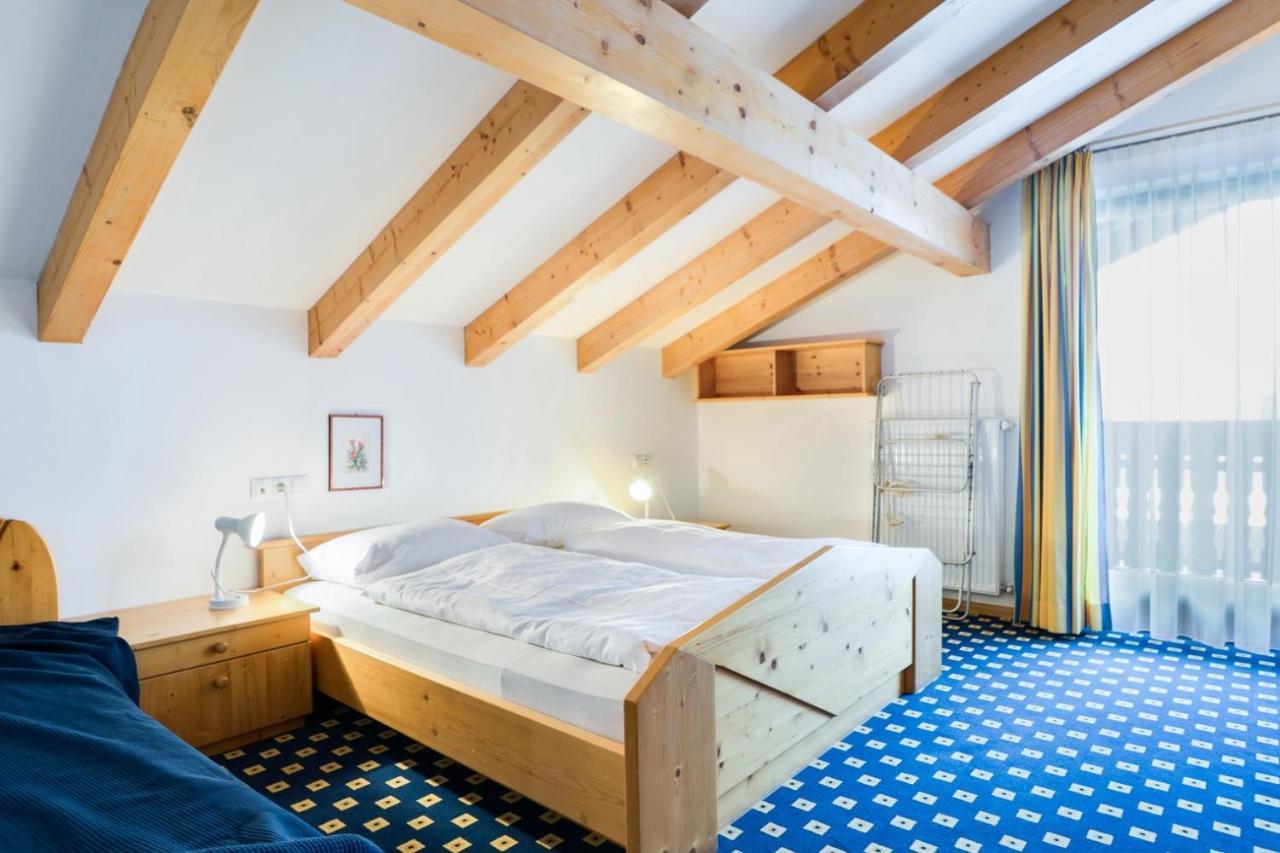 Apparthotel Feldhof - Living And Bistro Nova Ponente Exterior photo