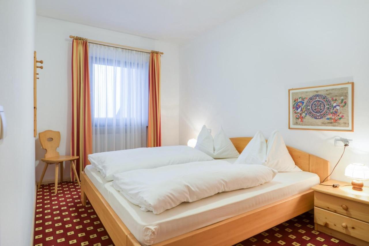 Apparthotel Feldhof - Living And Bistro Nova Ponente Exterior photo