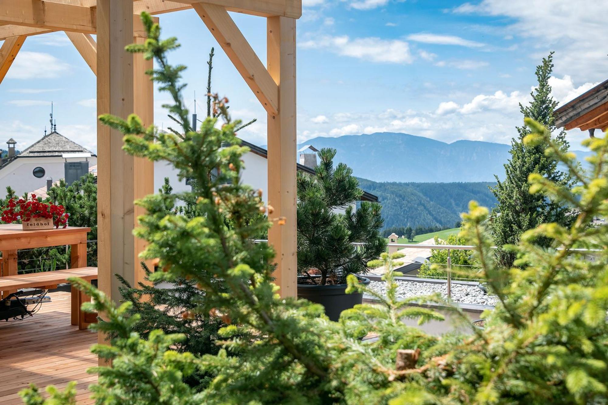 Apparthotel Feldhof - Living And Bistro Nova Ponente Exterior photo